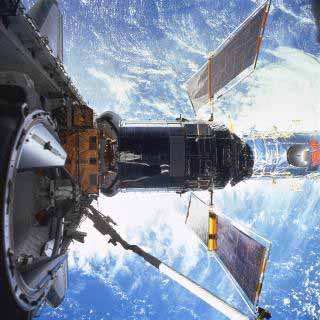Телескоп Хаббл в космосе