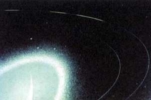 Ко́льца Непту́на. Фото АМС Вояджер-2.