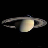 Вид Сатурна и его колец в натуральных цветах